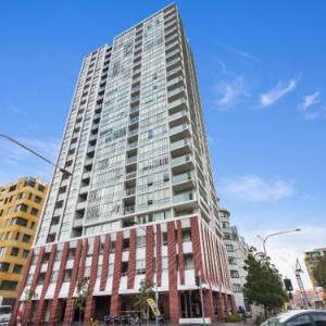 Gadigal Groove - Modern and Bright 3BR Executive Apartment in Zetland with Views New South Wales