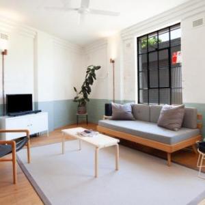 Designer Studio Apartment in Inner Darlinghurst Sydney